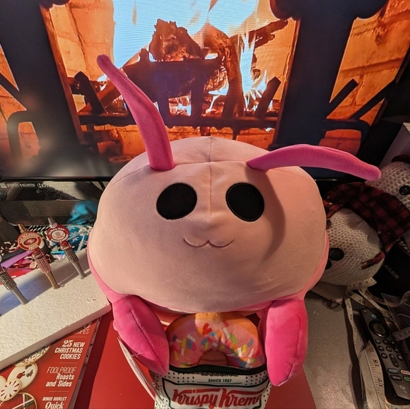 Snackles Squishy Pink Lobster w/ Krispy Kreme Donut 14" NWT - Picture 3 of 7